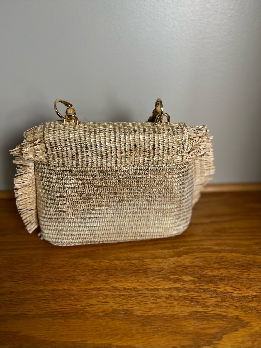 New Tommy Bahama gold bamboo raffia fringe crossbody hand bag purse - Picture 3 of 16